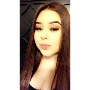 Meet your Posher, Nidia